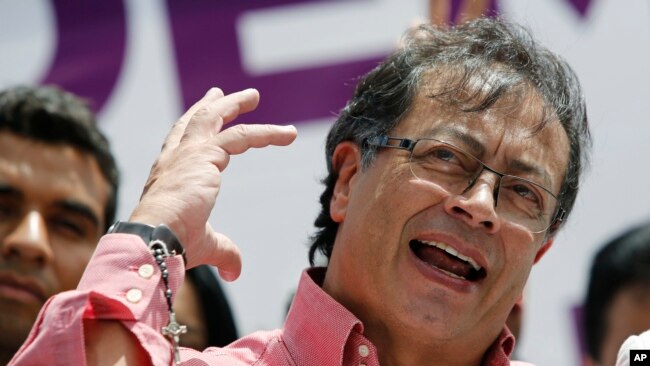 El exguerrillero y exalcalde de Bogotá Gustavo Petro le disputa la presidencia de Colombia al favorito Iván Duque.