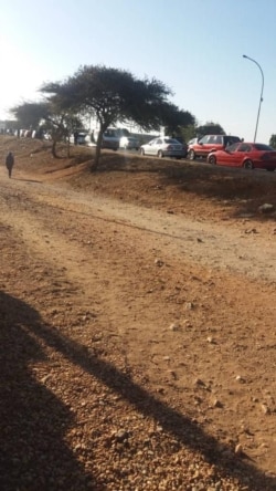 A police roaad block in Bulawayo also manned by members of the Zimbabwe National Army. (Annahstacia Ndlovu)