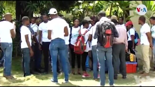 Ayiti: 6 Mil Pye Bwa Plante nan Berèt Gras ak Asistans Rotary Club nan Okay