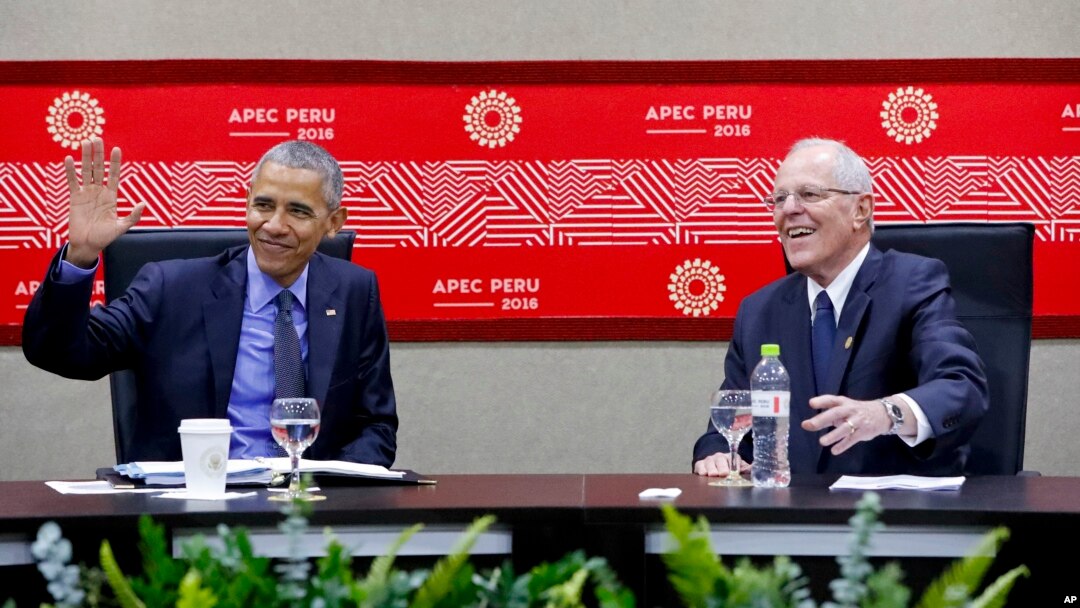 Američki i peruanski predsednici, Barak Obama i Pedro Pablo Kučinski na sastanku Azijsko-pacifičke ekonomske saradnje u Limi u Peruu, 19. novembar 2016. 