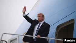 El presidente Donald Trump está considerando una visita a la zona desmilitarizada (DMZ) que separa a las dos Coreas, dijo un funcionario surcoreano.