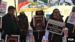 New York Tibetans Hold Protest and Prayer in Solidarity with Pema Gyaltsen who self-immolated 