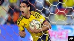 Radamel Falcao y su selección Colombia tienen mucho que celebrar al ser considerado cabeza de serie en el mundial de Brasil.