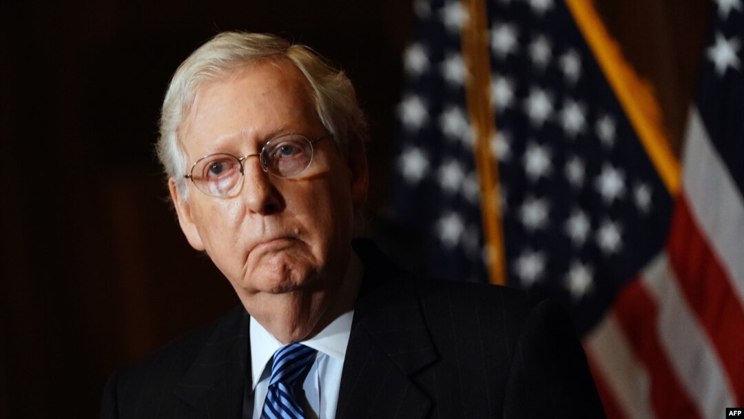 Senatda ko'pchilik sardori Mitch Makkonel