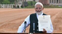 སྲིད་བློན་མོ་དཱི་ནས་སྲིད་གཞུང་གསར་པ་འཛུགས་འཆར།