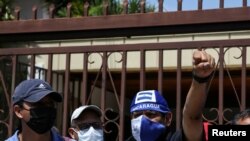 Nicaraguan farmers exiled in Costa Rica