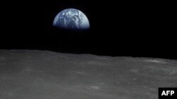 'Ay’da Üs Kurmaya Yetecek Kadar Su Var’