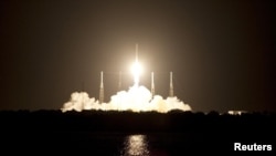 Kargo SpaceX Dragon diluncurkan dari Cape Canaveral, Florida, Minggu (7/10) jam 8:35 malam waktu setempat.