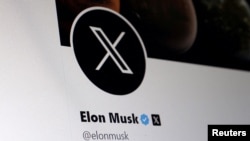 Le compte Twitter d'Elon Musk est visible sur cette illustration prise le 24 juillet 2023.