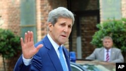 El secretario John Kerry ha ofrecido apoyo para la investigación del derribamiento del avión malasio.