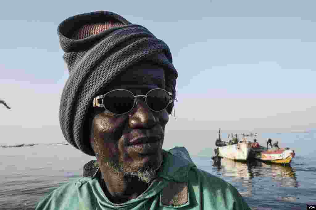 Alioune Thiaw joked he was 300 years old when asked. (He&#39;s actually about 65.) He has been working as a fish reseller for about 50 years. Joal, Senegal, May 30, 2017. (R. Shryock/VOA)