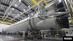 The huge engines of SpaceX's Falcon 9 rocket