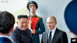 Давањето оружје на Русија нема да се одрази добро на Северна Кореја и тие ќе платат цена за тоа во меѓународната заедница, изјави американскиот советник за национална безбедност Џејк Саливан во Белата куќа