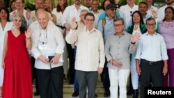 Apertura de la tercera ronda de conversaciones entre negociadores del gobierno de Colombia y miembros del grupo rebelde ELN en La Habana, Cuba, 2 de mayo de 2023.