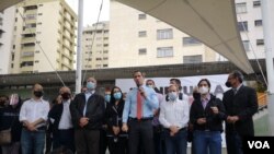 El presidente interino de Venezuela, Juan Guaidó, durante una rueda de prensa en Caracas, el 7 de diciembre de 2020. [Foto: VOA/Adriana Nuñez Rabascall].