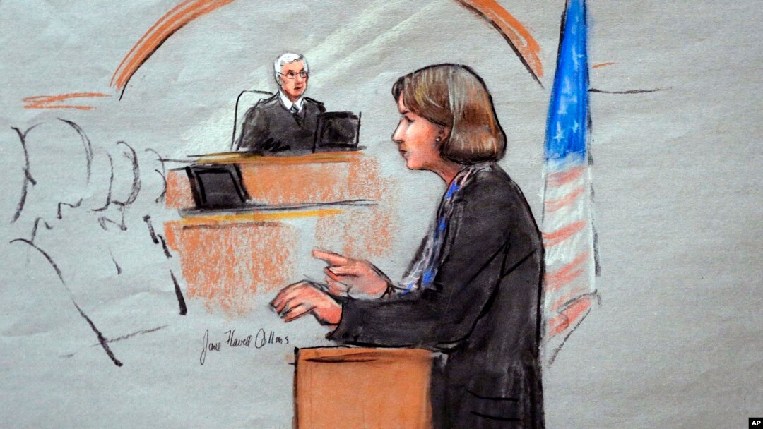 Pengacara pembela Dzhokhar Tsarnaev, Judy Clarke, saat mengantarkan pernyataan pembukaannya pada hari pertama persidangan, Rabu (4/3).