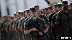 Brazilian army forces soldiers are pictured as they arrive at the Rio de Janeiro Air base to provide security during the Rio 2016 Olympic Games in Rio de Janeiro, Brazil, July 15, 2016. 