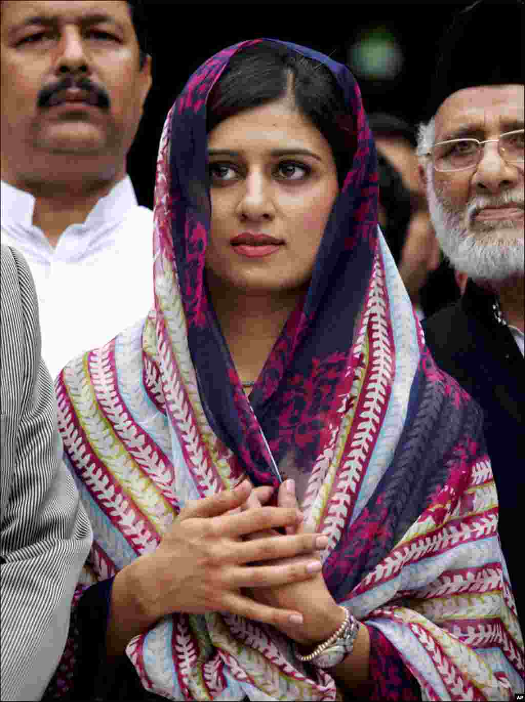 پاکستانی وزیر خارجہ کا دورہ اجمیر شریف