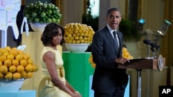 El presidente barack Obama y la primera dama, Michelle Obama fueron los anfitriones de la segunda cena de estado para los niños en la Casa Blanca.