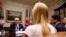 La hija del presidente Trump, Ivanka, participó de la reunión con asesores y representantes de organizaciones que luchan contra el tráfico humano en la Casa Blanca.