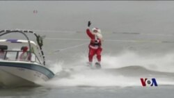 美国风情：滑水而来的圣诞老人