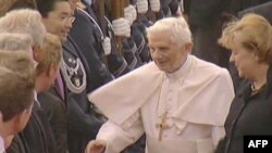 Papa'nın Olaylı Almanya Gezisi