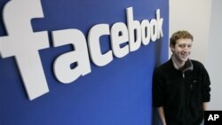 Холивуд: „Социјална мрежа“ – филм за создавањето на Фејсбук