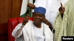 Shugaban Majalisar Dattawan Najeriya, Bukola Saraki a lokacin wani zaman majalisar a ranar 9 ga watan Yunin, 2015. REUTERS/Afolabi Sotunde - RTX1FRKA