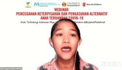 Psikolog klinis Feka Angge Pramita dalam webinar Pencegahan Keterpisahan dan Pengasuhan Alternatif Bagi Anak Terdampak Covid-19, Senin, 19 Juli 2021. (Foto: VOA)