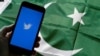 تحریکِ انصاف پر جعلی ٹرینڈز چلانے کے الزامات، سوشل میڈیا پر نئی بحث چھڑ گئی