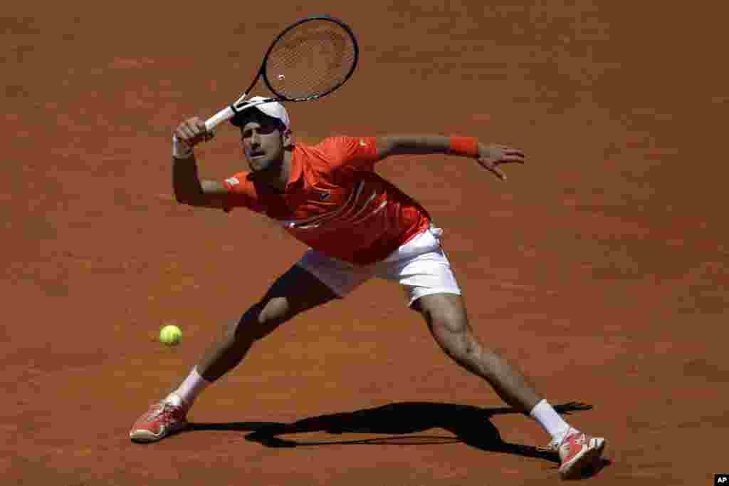 نواک جوکویچ در مسابقات تنیس اوپن اسپانیا مقابل جرمی بارتی، تنیس باز فرانسوی