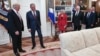 Fotógrafo ruso provoca críticas a la Casa Blanca