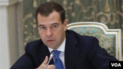 Presiden Dmitry Medvedev: Rusia akan mengarahkan misil ke lokasi-lokasi anti-misil Amerika di Eropa Timur.