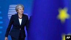 La Première ministre britannique Theresa May, lors de son arrivée au sommet européen à Bruxelles, le 17 octobre 2018.