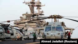  A general view of U.S. aircrafts on the flight deck of USS Boxer (LHD-4) in the Arabian Sea off Oman July 16, 2019. (REUTERS/Ahmed Jadallah)