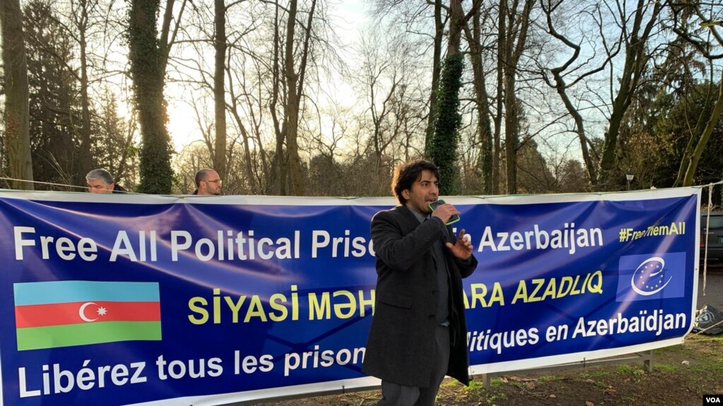 Strasburqda Azərbaycandakı siyasi məhbusların azadlığa buraxılması tələbi ilə aksiya keçirilib