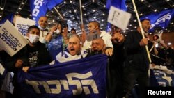 Mbështetësit e Kryeministrit Netanyahu reagojnë ndaj rezultateve të sondazheve (23 mars 2021)