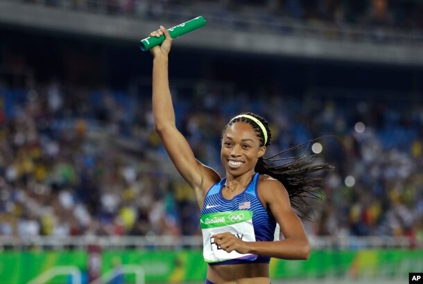 Allyson Felix, medalla de oro en las competencias de relevo 4x400 metros en las Olimpiadas de Río, será gran mariscal del Desfile de las Rosas el primero de enero de 2017.