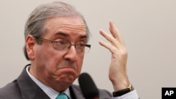 Eduardo Cunha, como presidente de la Cámara tenía el poder para autorizar el proceso de juicio político contra la presidenta Dilma Rousseff, que fue aprobado en un voto secreto y sin debate.