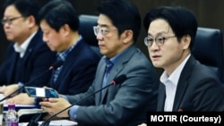 김정관 한국 산업통상부 장관(사진 맨 오른쪽)