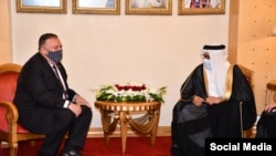  آقای پمپئو سه شنبه شب با وزیر خارجه بحرین دیدار کرد. 