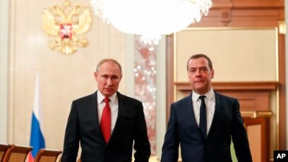 Russian Prime Minister Resigns as Putin Hints at Constitutional Reforms