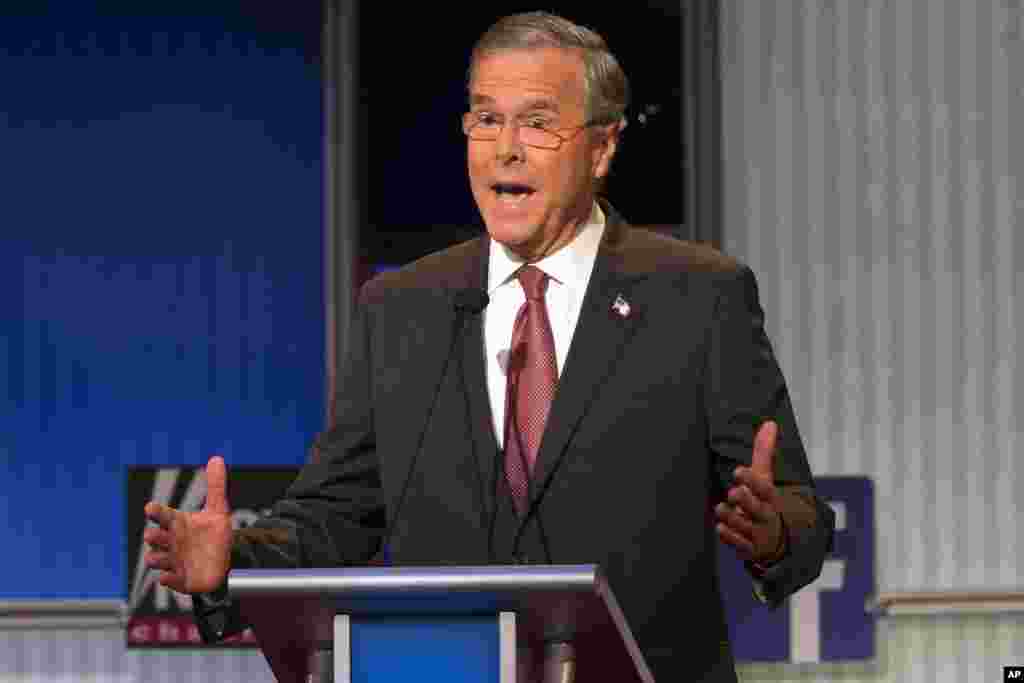 فلوریڈا کے سابق گورنر جیب بش کو اس دوڑ کے اہم کھلاڑی اور ریپبلکن پارٹی کے قدامت پسند طبقے کے پسندیدہ امیدوار کے طور پر دیکھا جا رہا ہے۔