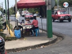 Puesto informal de tortillas en Managua, Nicaragua.