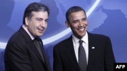 Михаил Саакашвили и Барак Обама (архивное фото)