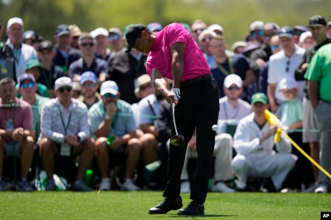 Tiger Woods hits his tee shot on the eighth hole April 7, 2022, in Augusta, Ga. (AP Photo/Matt Slocum)