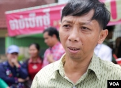 FILE - Pa Nguon Teang, executive director of the Cambodian Center for Independent Media, is shown at Phnom Penh Municipal Court, Aug. 18, 2016. (Leng Len/VOA Khmer)