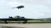 미 전문가들 “B-2 폭격기 괌 배치는 북한에 추가 도발 말라는 경고”