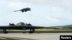 Pesawat pembom B-2 Spirit di Pangkalan Angkatan Udara Andersen, di Guam, 24 Agustus 2016.