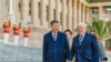 El presidente de Brasil, Luiz Inacio Lula da Silva, y el presidente de China, Xi Jinping, asisten a una ceremonia de bienvenida en el Gran Salón del Pueblo en Beijing, China, el 14 de abril de 2023.